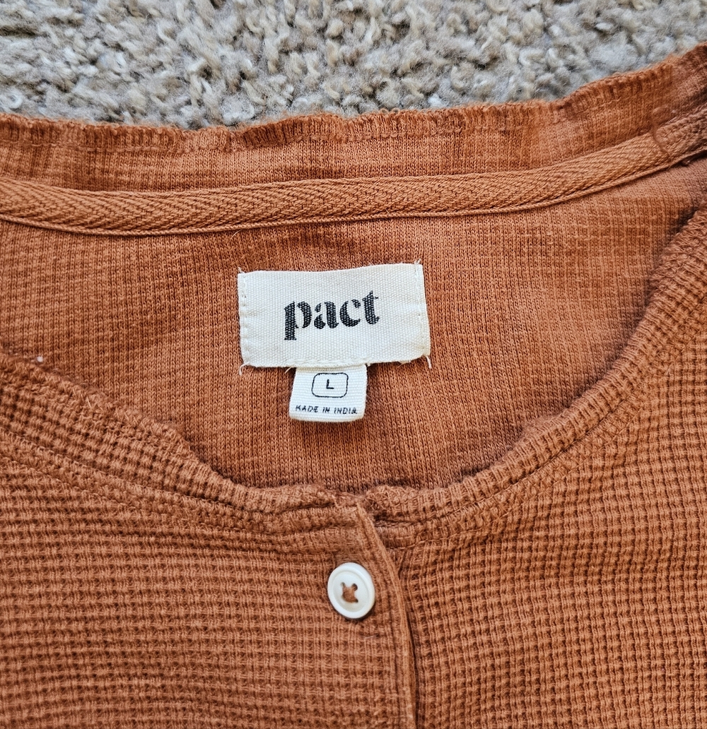 Pact Women's Two-Piece Thermal Pajama Set in Rust - Picture 7 of 9